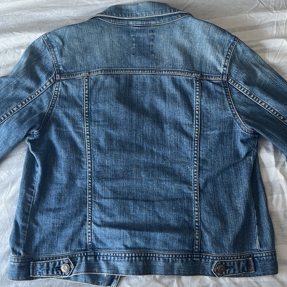 Women’s Old Navy Denim Jacket - Medium - Picture 5 of 6